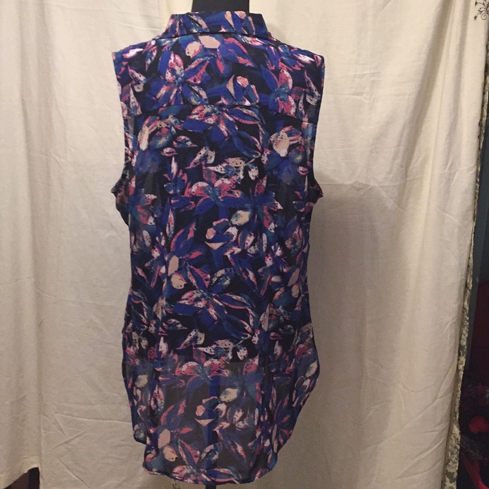 Blouse - Picture 4 of 8
